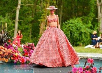 Top 8 Most Amazing and Unique Fashion Shows Ideas of 2021