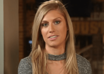 Is Kayce Smith Sexy?