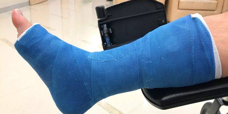 Can You Pursue Workers’ Compensation for a Work-Related Knee Injury?