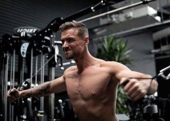 The Literary Gym: How Reading Builds Mental Muscles for Men – Tennessee Men’s Clinic