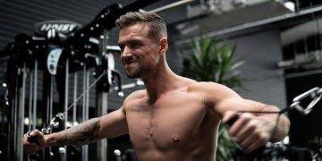 The Literary Gym: How Reading Builds Mental Muscles for Men – Tennessee Men’s Clinic
